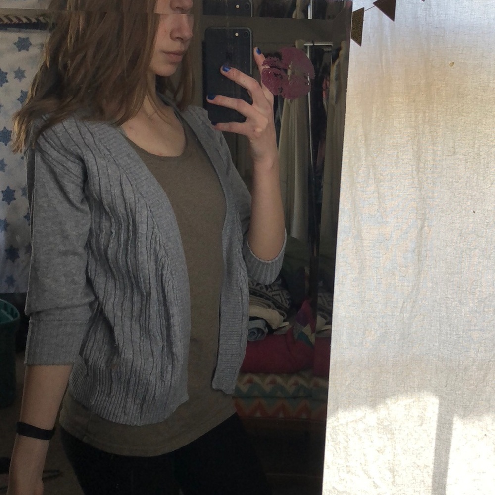 Grey cardigan